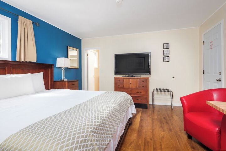Room 36 of 60