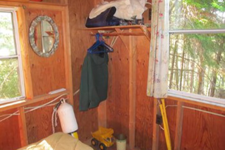 Room 16 of 37