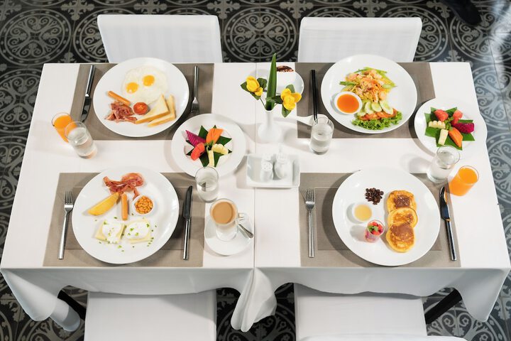 Breakfast/Coffee Service 89 of 131