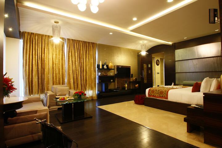 Room 15 of 49