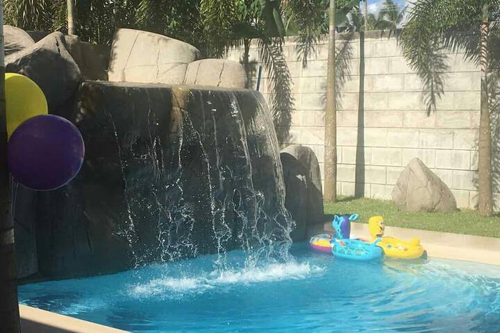 Pool 13 of 23