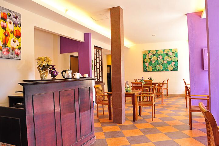 Dining Photos