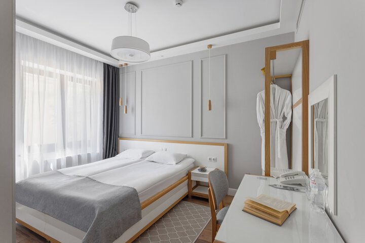 Room 21 of 36