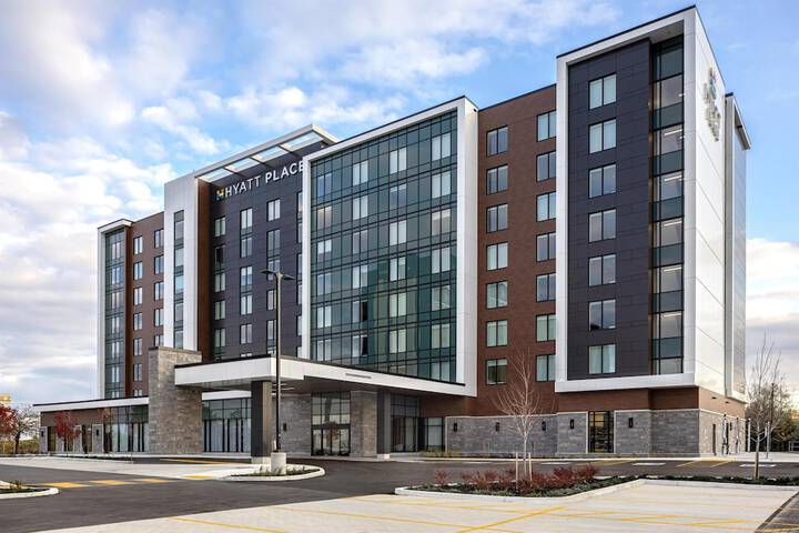 Hyatt Place Toronto Airport in Toronto, ON
