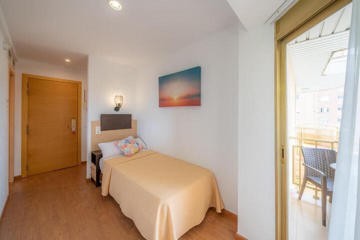 Room 6 of 45