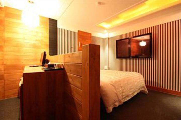 General 4 of 11
