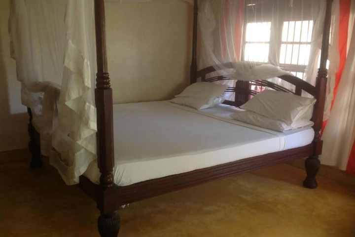 Room 6 of 21