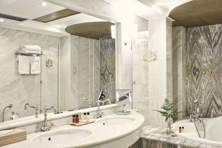 Bath Photo