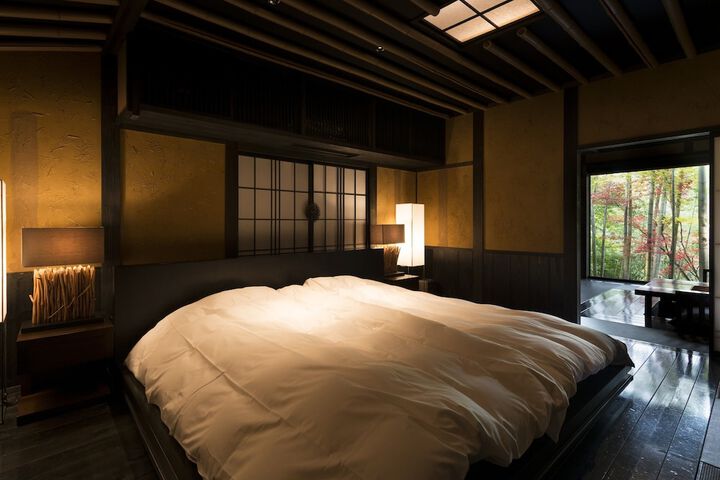 Room 10 of 71