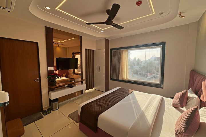 Room 9 of 56