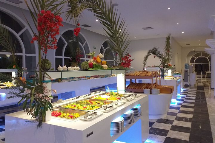 Dining 79 of 145