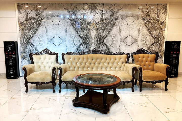 Ballroom/Hall 40 of 47