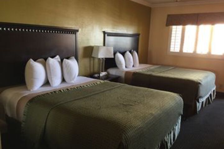 Room 27 of 87