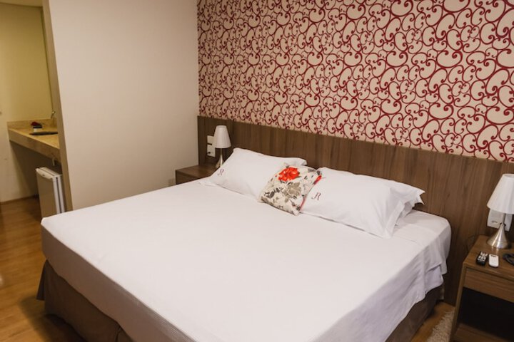 Room 37 of 119