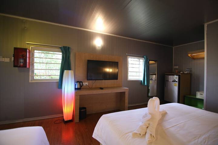 Room 9 of 35