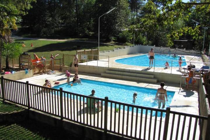 Pool 41 of 72