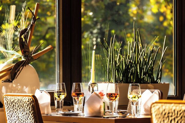 Dining 64 of 85