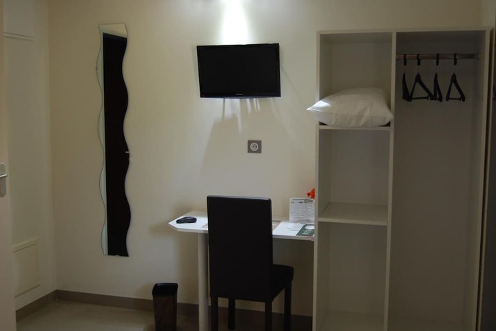 Room 25 of 61