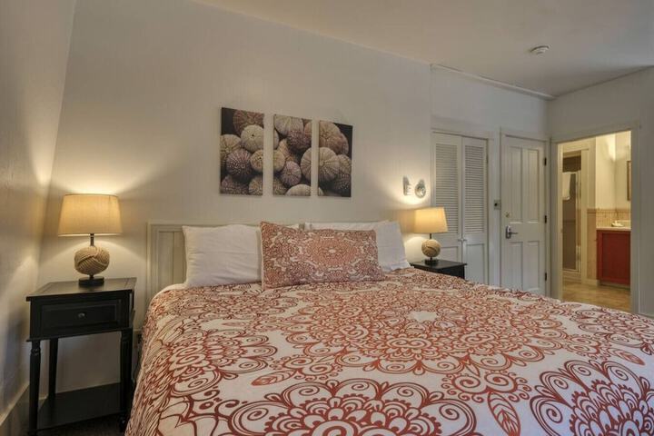 Room 27 of 113