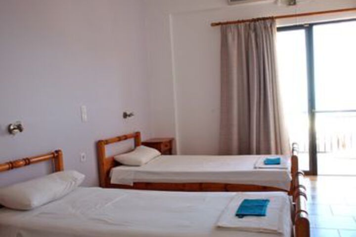 Room 8 of 29
