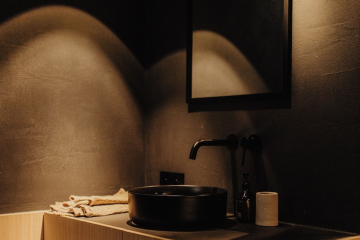 Room 35 of 65