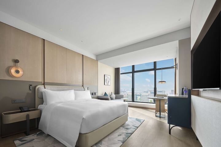 Room 22 of 51