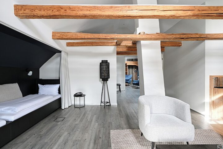 Room 9 of 59