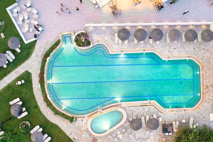 Pool 55 of 128