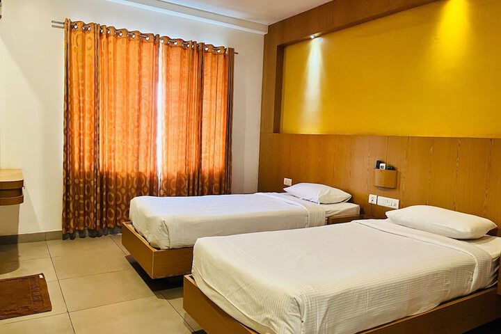 Room 3 of 55
