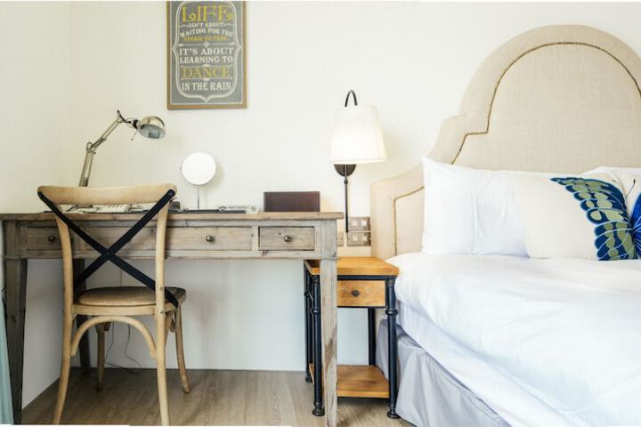 Room 20 of 114
