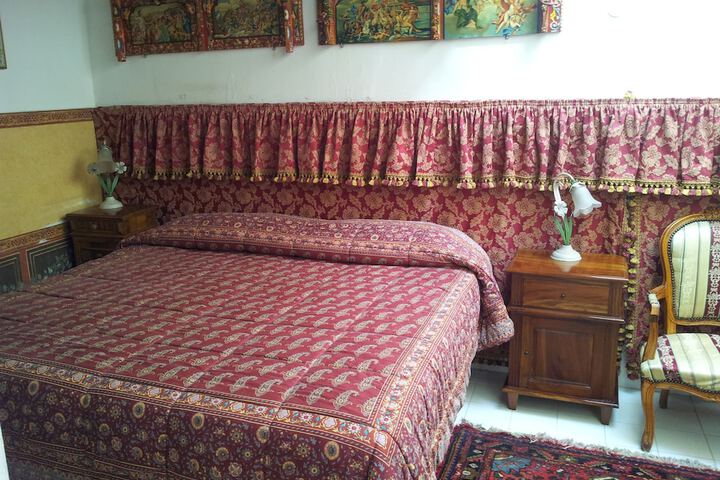 Room 4 of 23