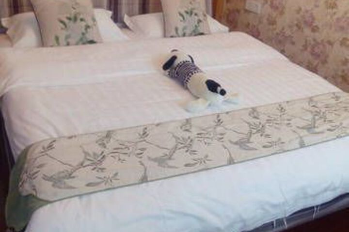 Room 2 of 13