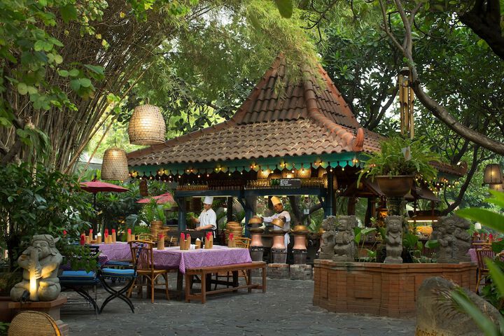 Dining Photos