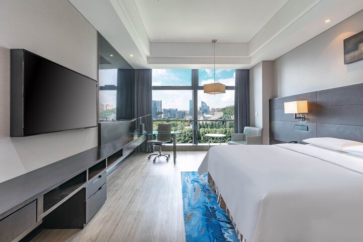 Room 16 of 92
