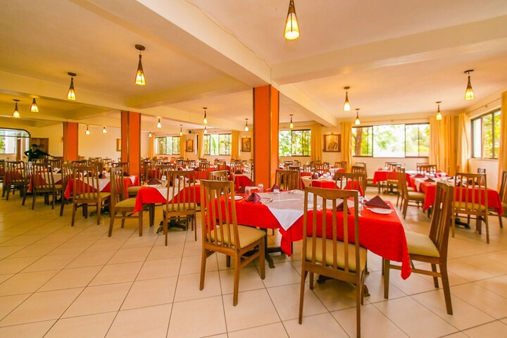 Dining 138 of 194