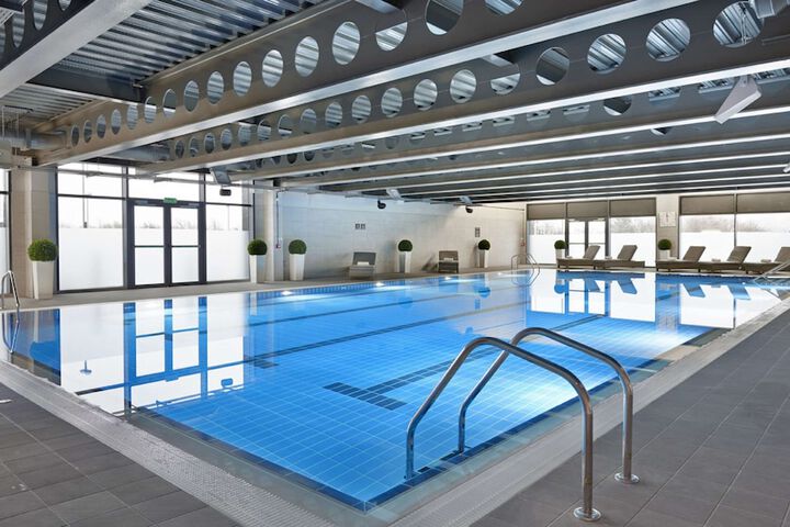 Hotel with Pool