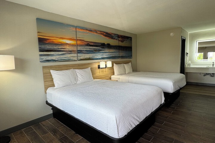 Room 12 of 20