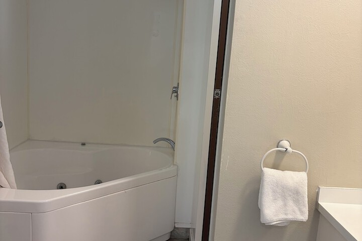 Room 21 of 26