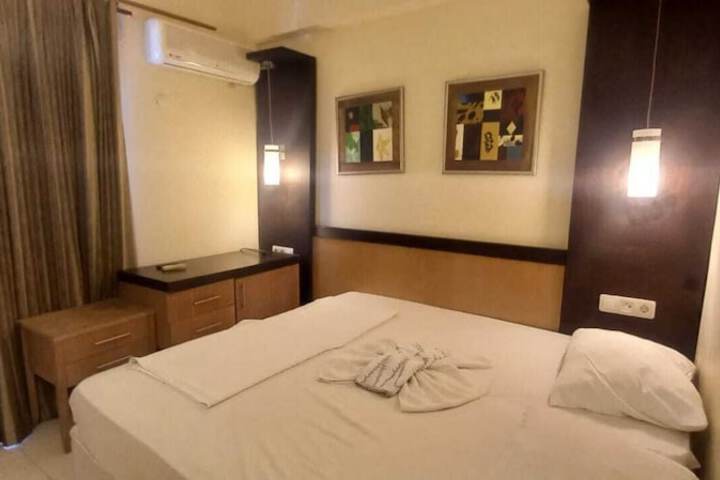 Room 3 of 55