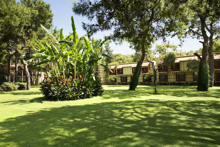 Hotel Exterior 94 of 108