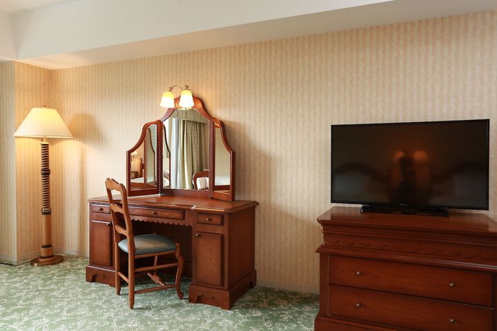 Room 30 of 203