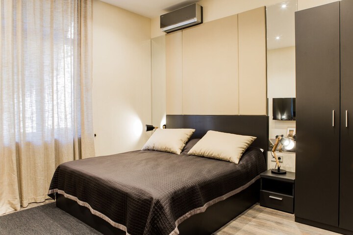 Room 5 of 55