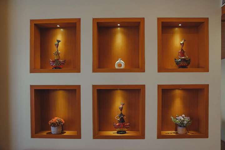 Room 28 of 49