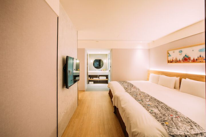 Room 101 of 210