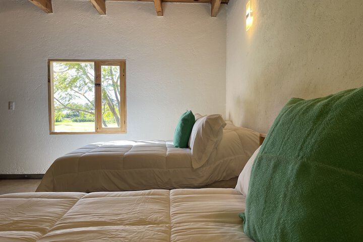 Room 4 of 18