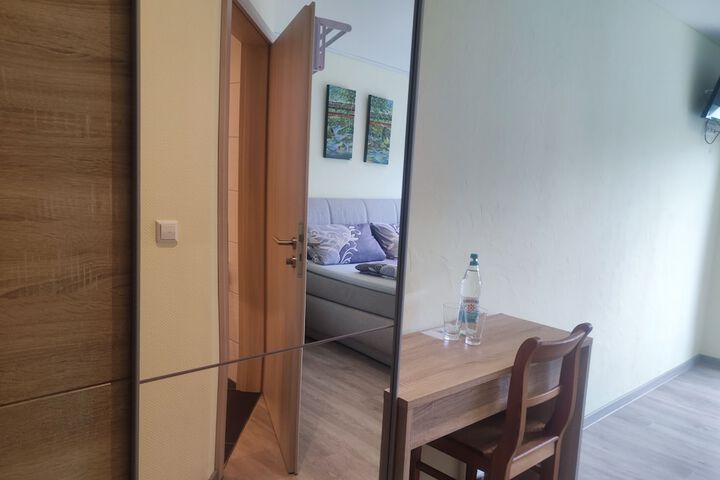 Room 3 of 12