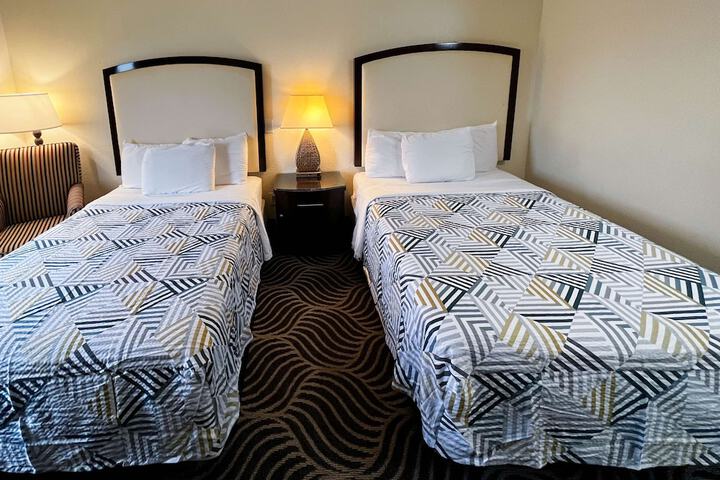 Room 1 of 4