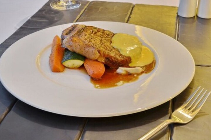 Dining 22 of 45