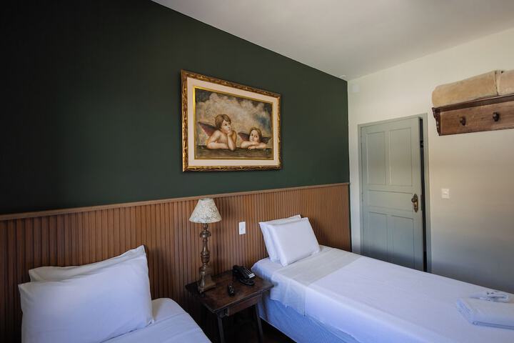 Room 15 of 41