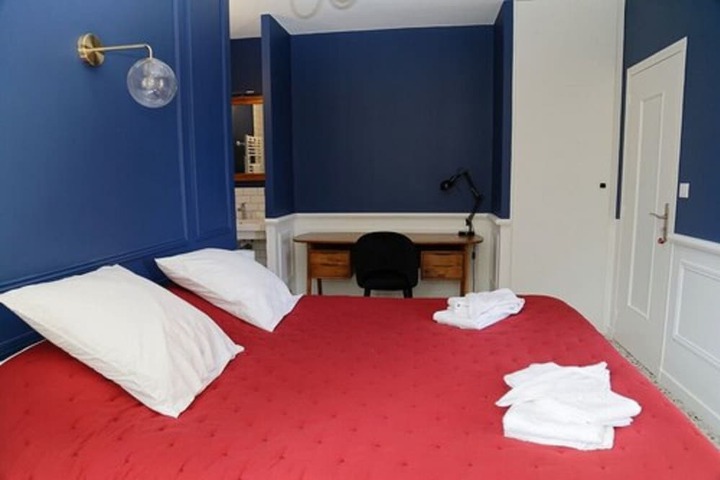 Room 6 of 21